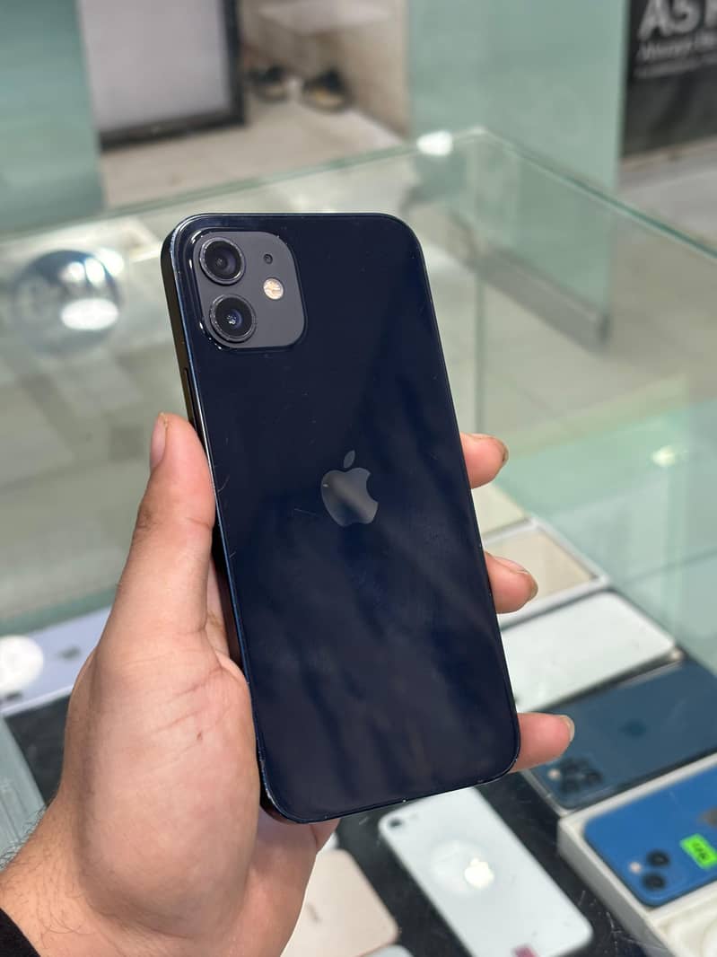 12 factory unlock 64 GB

                                                            alt=