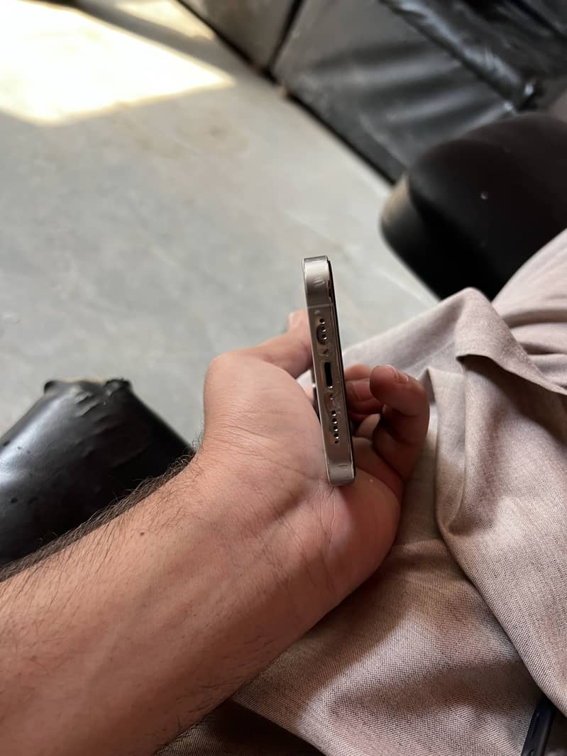 Iphone 14 pro Pta approved 256

                                                            alt=