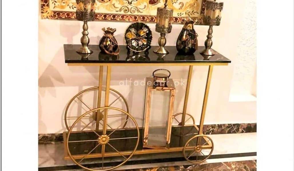 center table

                                                            alt=