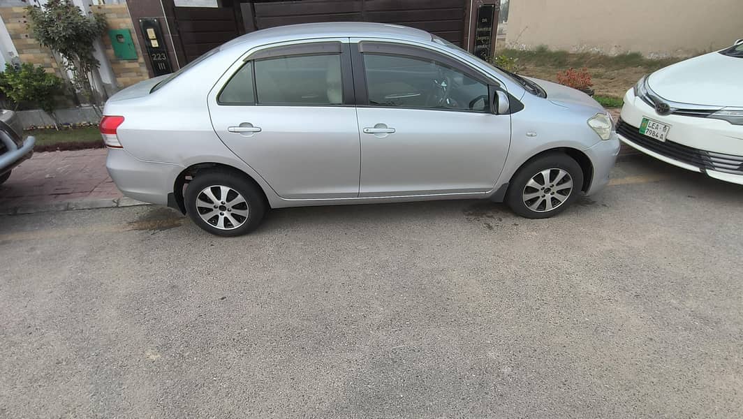 toyota belta

                                                            alt=