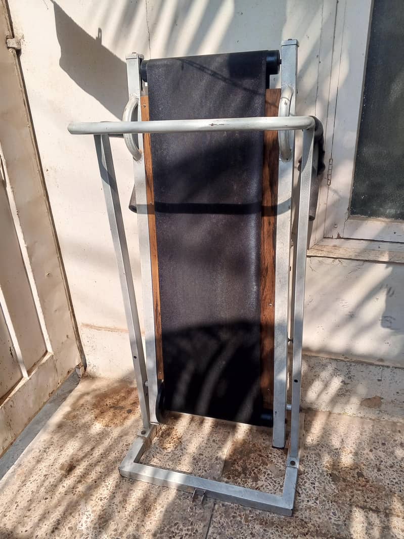 manual treadmill

                                                            alt=