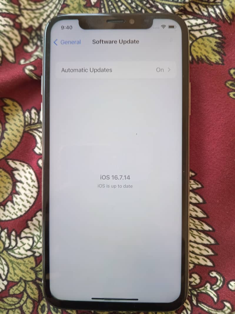 Apple iPhone X

                                                            alt=