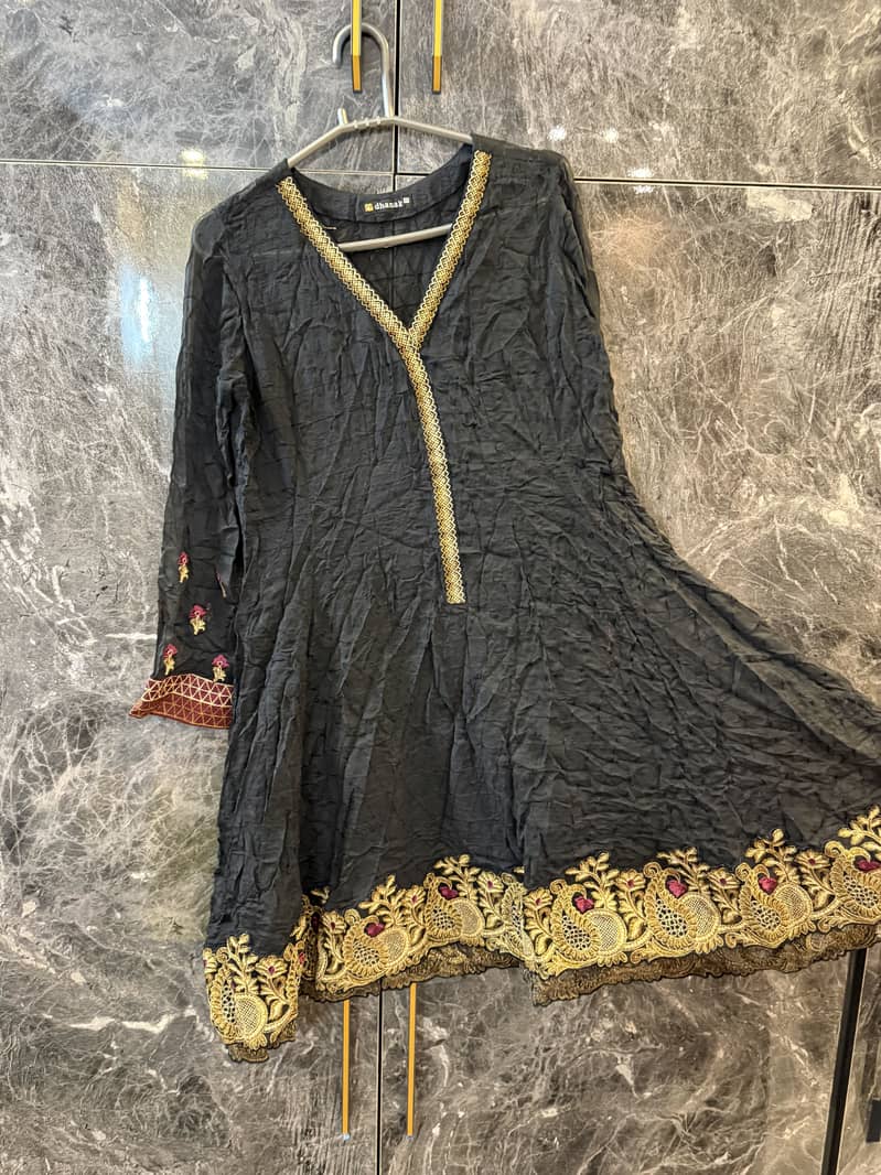 3 piece fancy dress

                                                            alt=