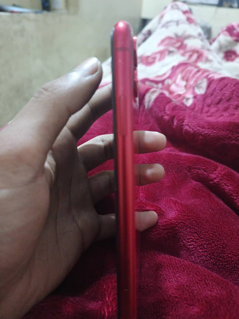 iphone 11

                                                            alt=