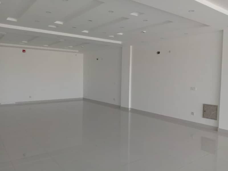 08 MARLA OFFICE FLOOR FOR RENT IN DHA PHASE 8 COMMERCIAL BROADWAY

                                                            alt=