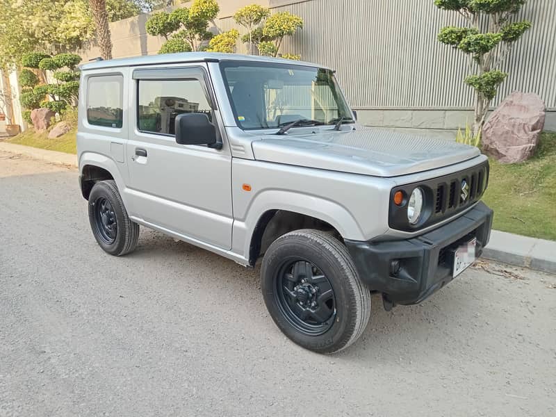 Suzuki Jimny XL Package

                                                            alt=