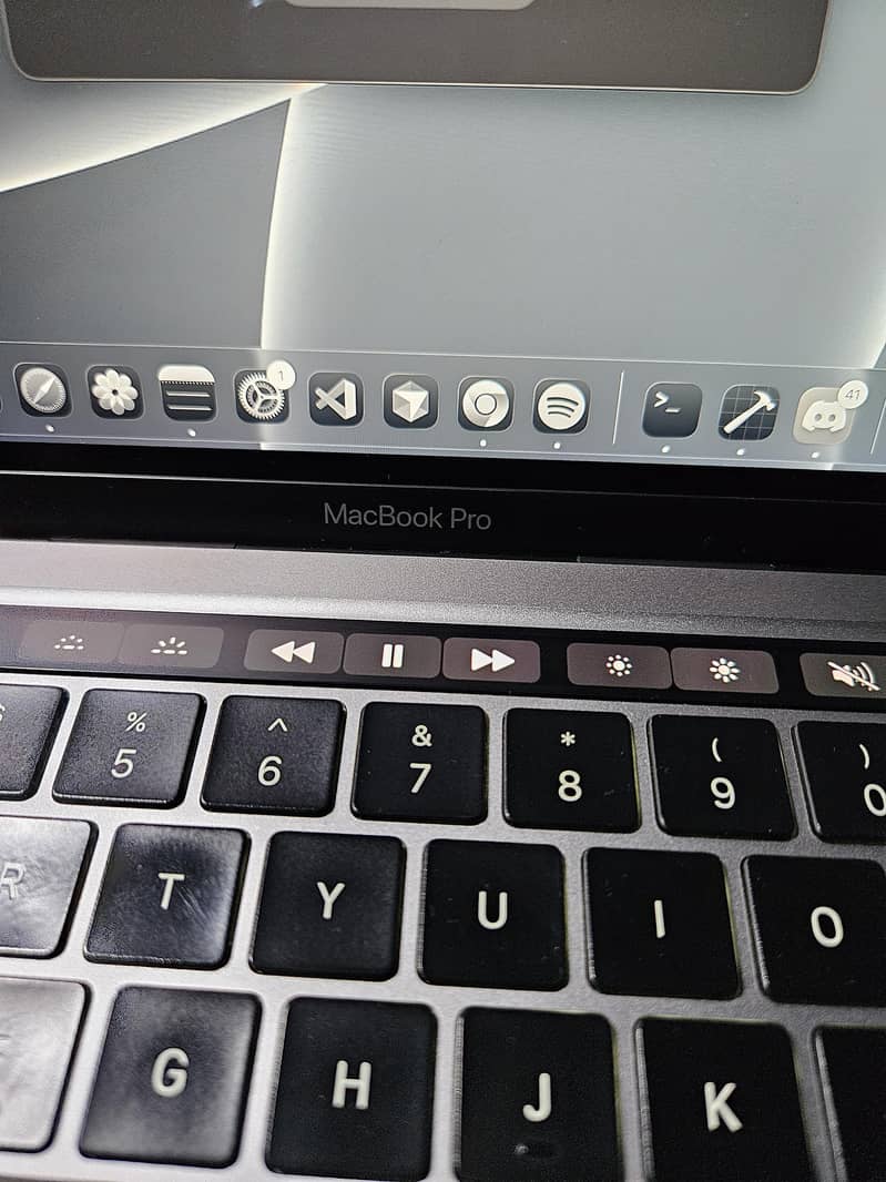 Macbook pro 2020

                                                            alt=