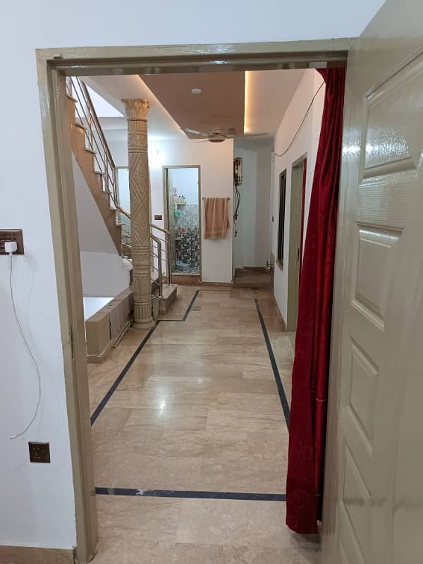 4 Marla Triple Storey House For Sale In Nishter Colony Main Road

                                                            alt=