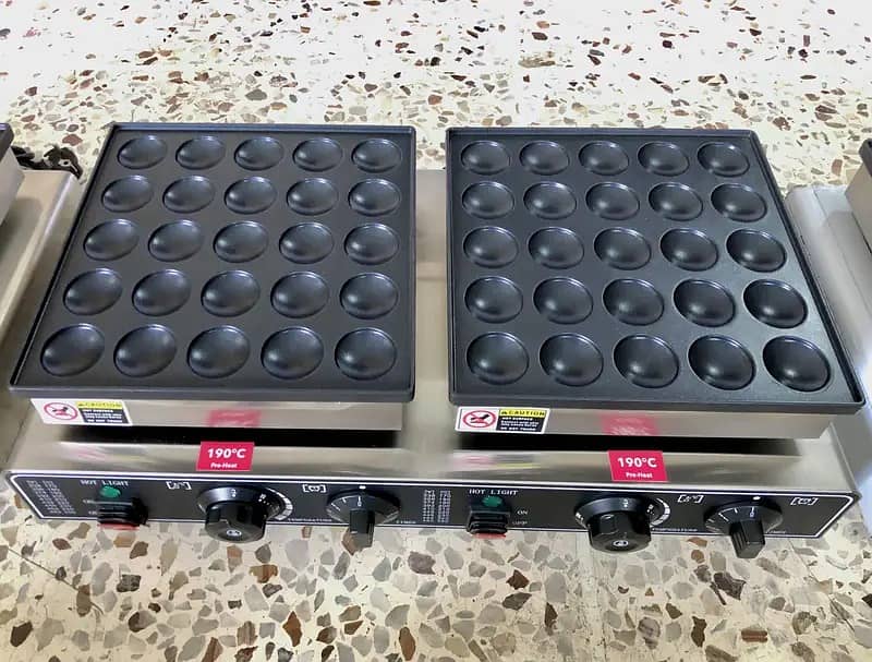 New Pancake UFO Sealed Burger Lollipop Belgian Waffle Maker Machine

                                                            alt=