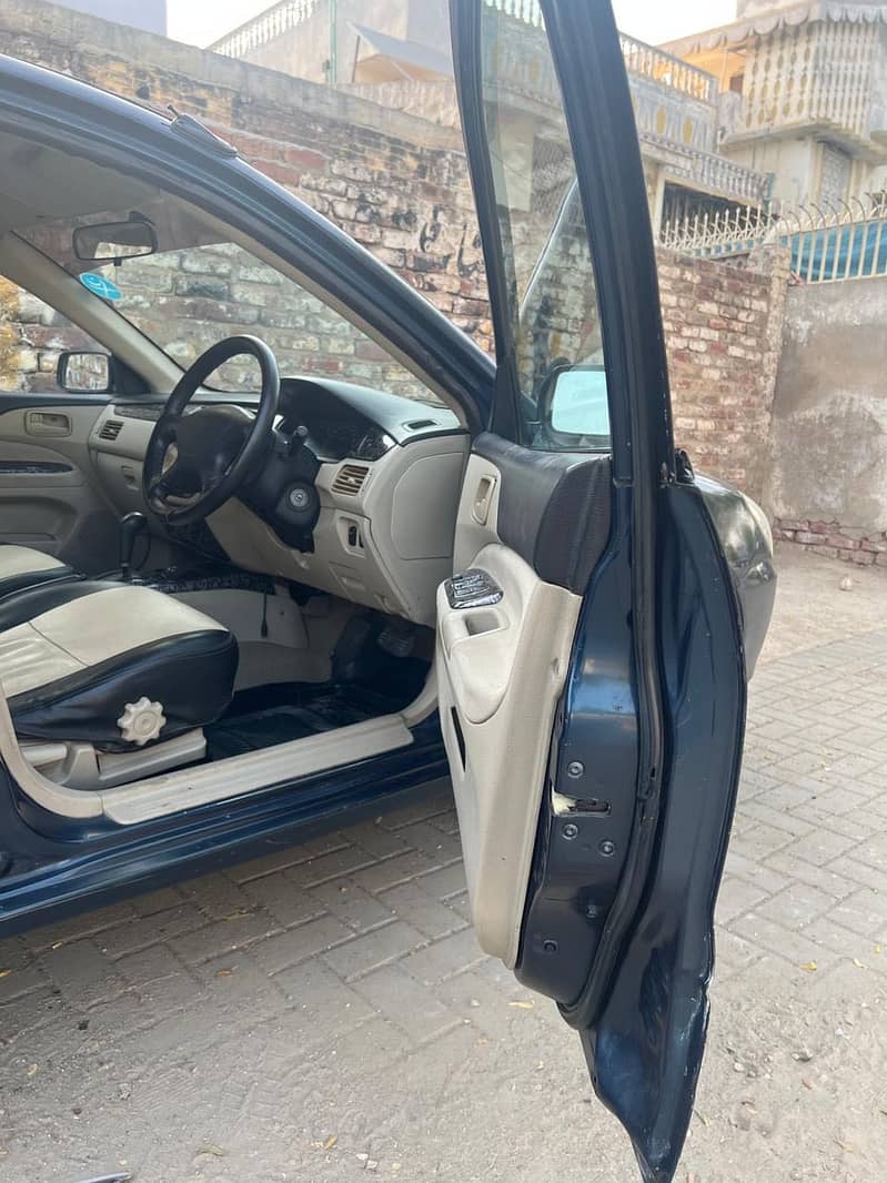 Mitsubishi lancer

                                                            alt=