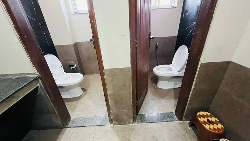 24 Marla Corner Brand New Commercial Hall Available For Rent At Main Boulevard Johar Town

                                                            alt=