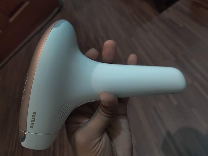 Philips Lumea  Hair Removal System SC 1997/00

                                                            alt=