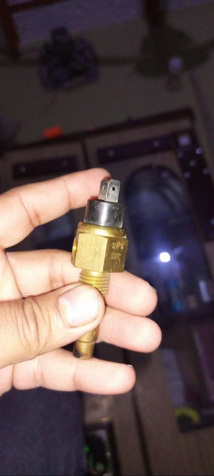 water temperature sensor VDO

                                                            alt=