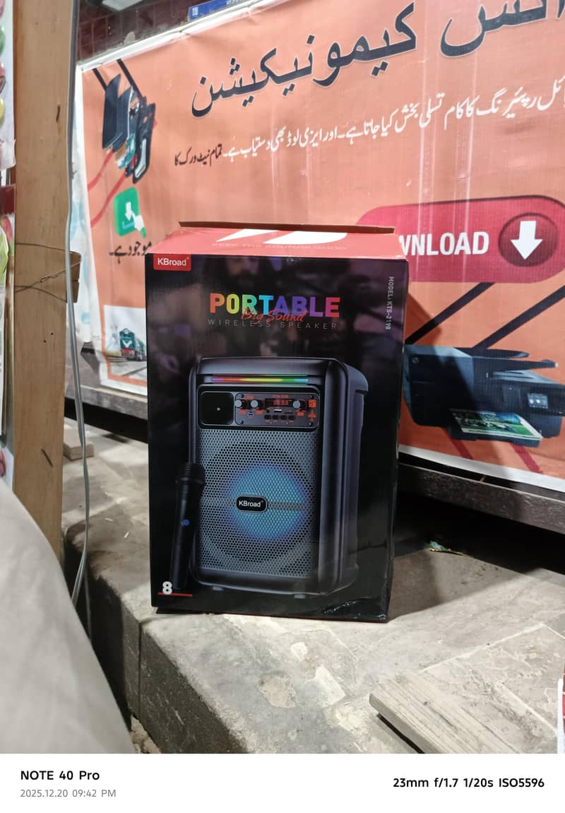 BT Speaker 8  Bluetooth Mic 8" Speakr aesthetic RGB lights

                                                            alt=