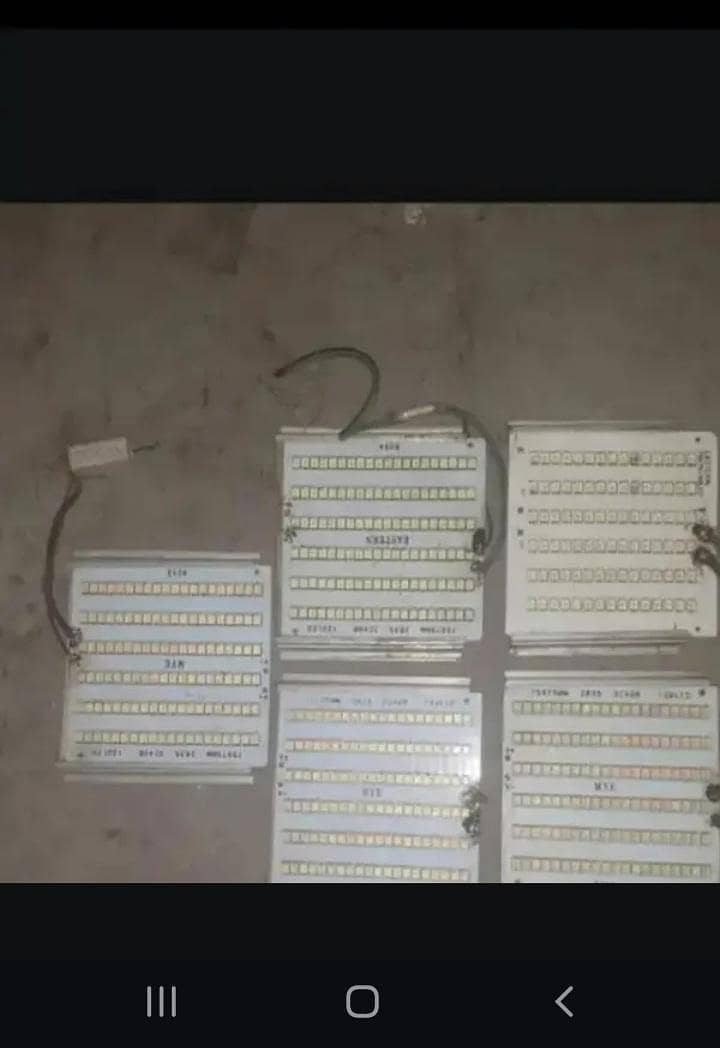 12v DC led white light

                                                            alt=