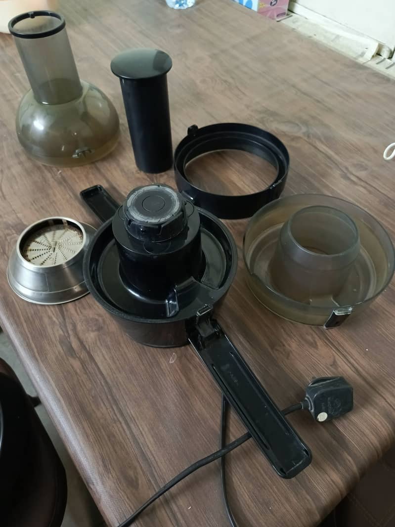 Philips Viva Collection Juicer for sale. Excellent Condition