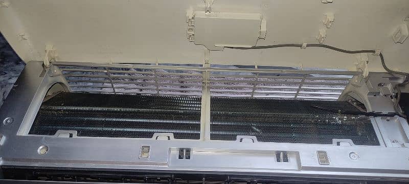 Kenwood AC 1 ton

                                                            alt=