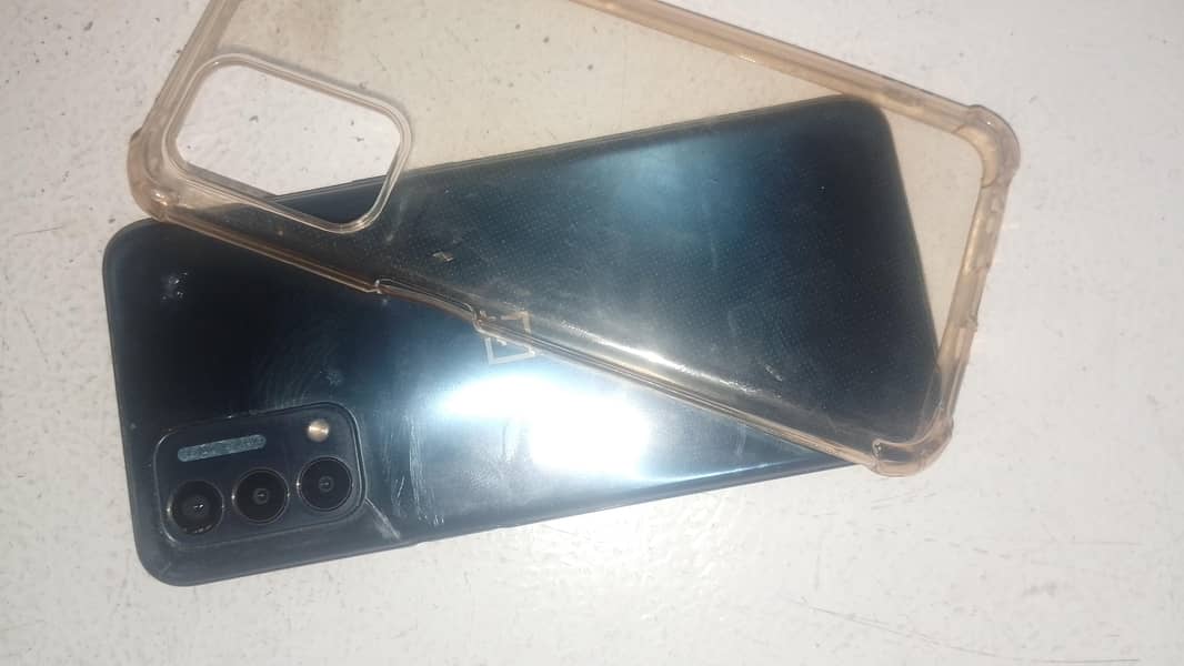 4 plus 4 64 GB all okay phone

                                                            alt=