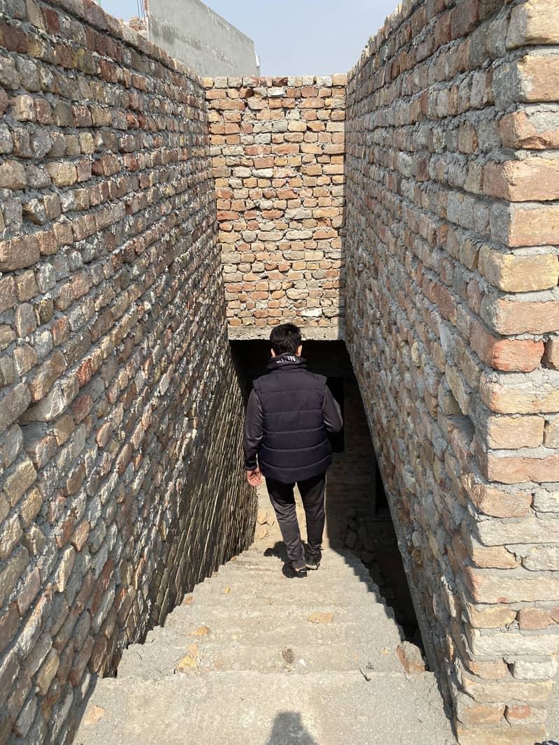 Gray structure urgent for sale