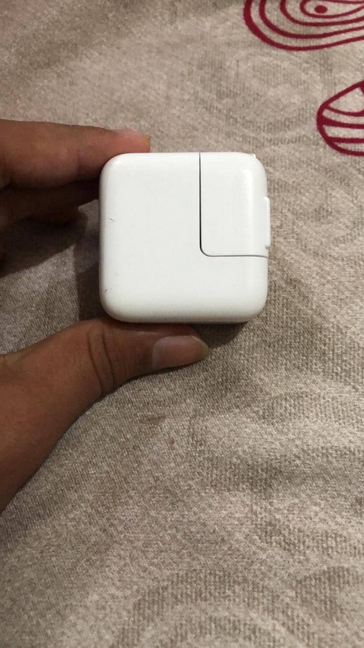 iPhone 12w adapter

                                                            alt=