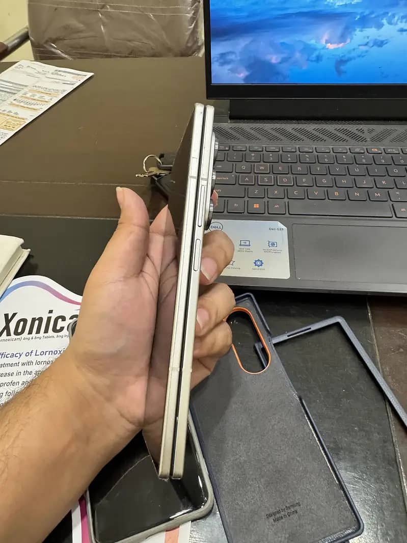 samsung galaxy z fold 7 256gb | brand new | box pack | scratchless

                                                            alt=