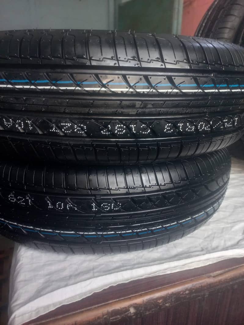Mera pass 155/70r12 aur 175/70r13 bilkul new tyres available ha

                                                            alt=