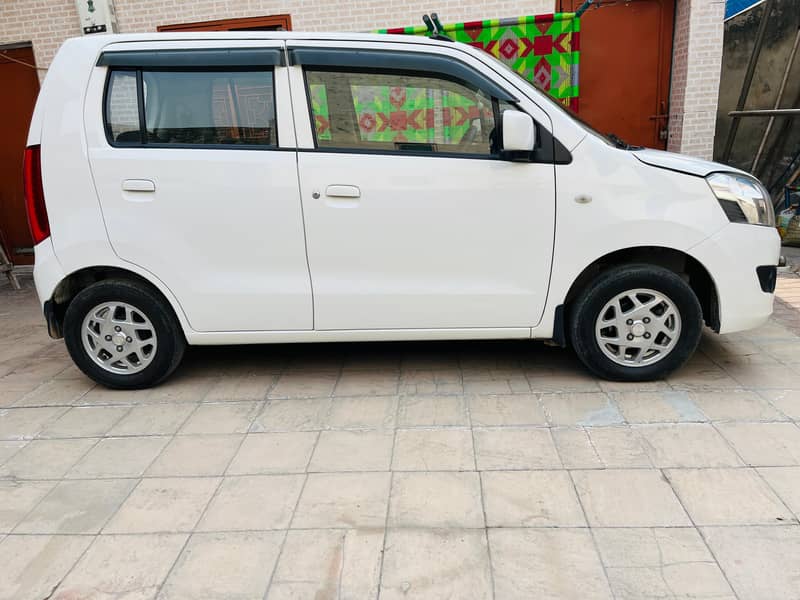 Sizuki WagonR AGS

                                                            alt=