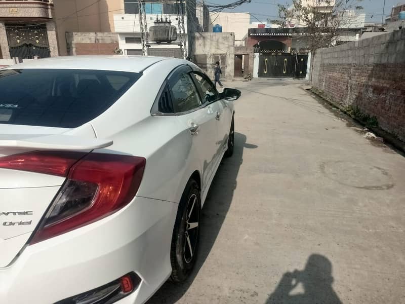 Honda Civic Oriel 2017

                                                            alt=