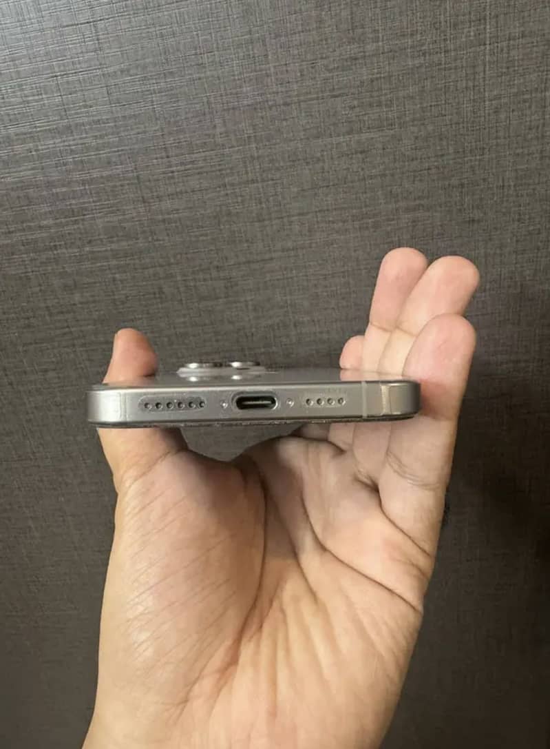 iPhone 15 pro max JV

                                                            alt=