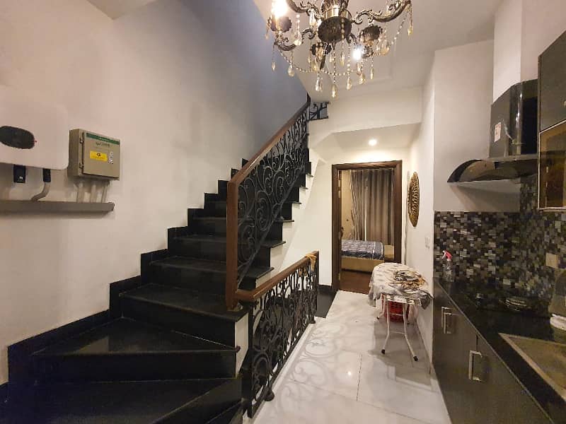 Luxury 6.5 Marla Fully Furnished 4-Bed Designer Home in DHA Phase 5 Solar & Galleria Design

                                                            alt=