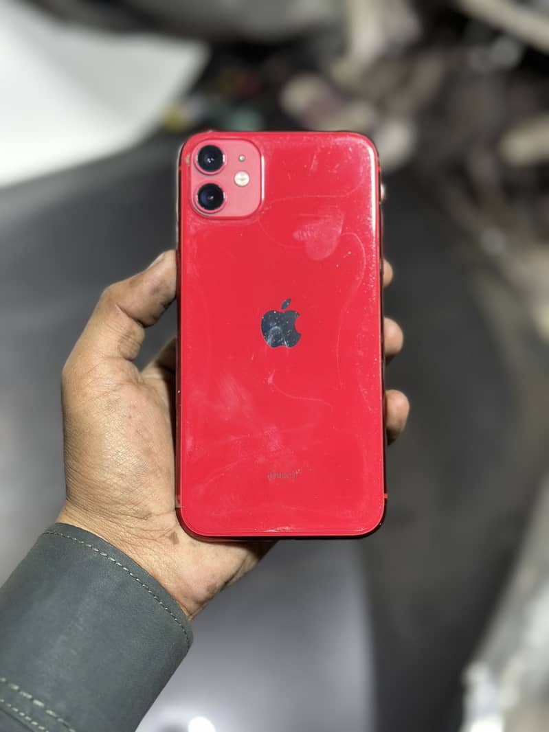 iPhone 11

                                                            alt=