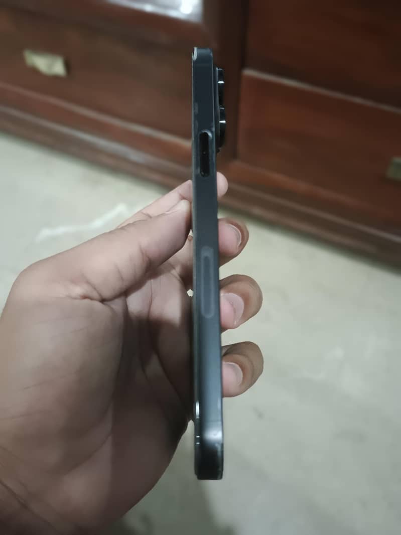 iphone

                                                            alt=