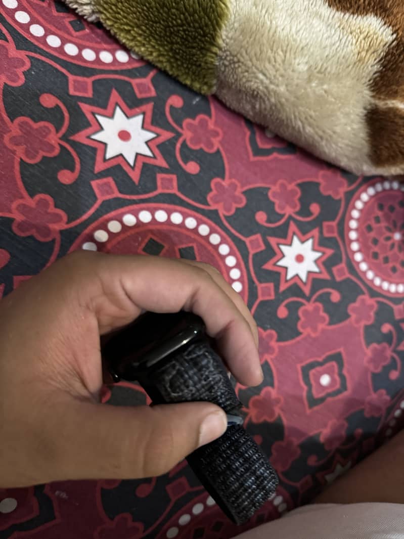 Series 10 46mm black with nike strap

                                                            alt=