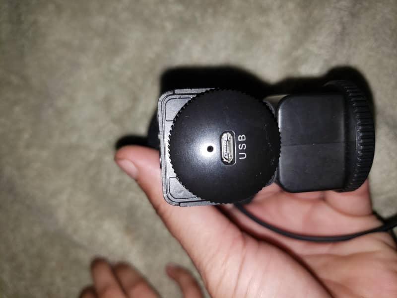 Microphone

                                                            alt=