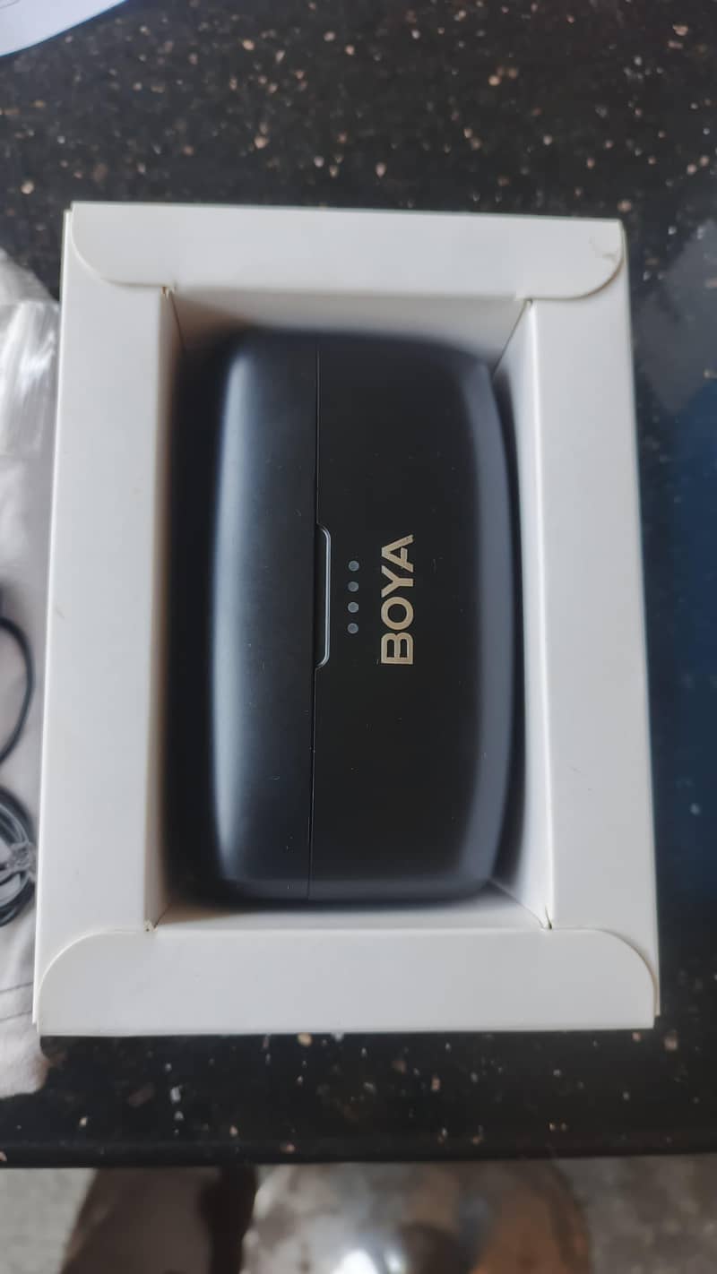 BOYA BOYAMIC Wireless Mic - Used 2 Days - Full Warranty/Original Box

                                                            alt=