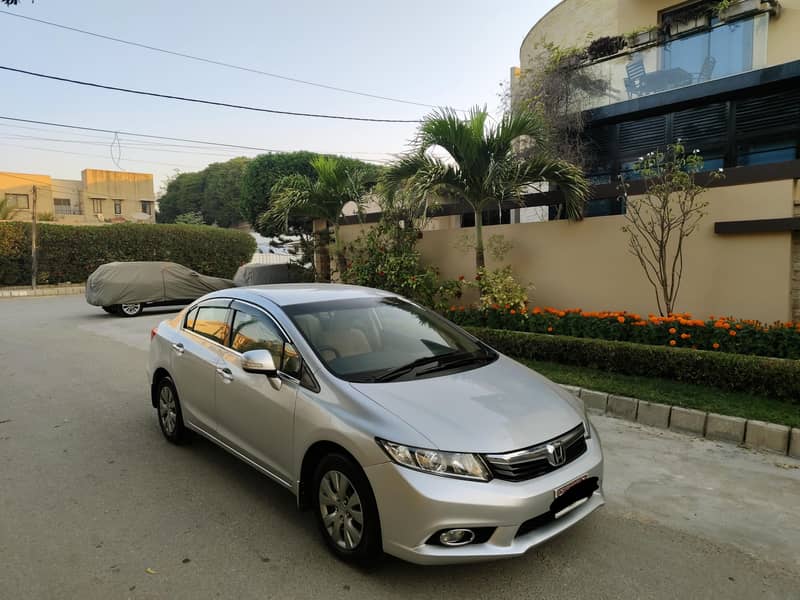 HONDA CIVIC TRIBORN 1.8cc MODEL 2014(NOV) ORIGINAL SILVER METALIC COLR

                                                            alt=