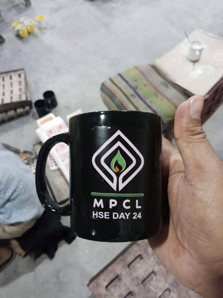 customized mug's

                                                            alt=