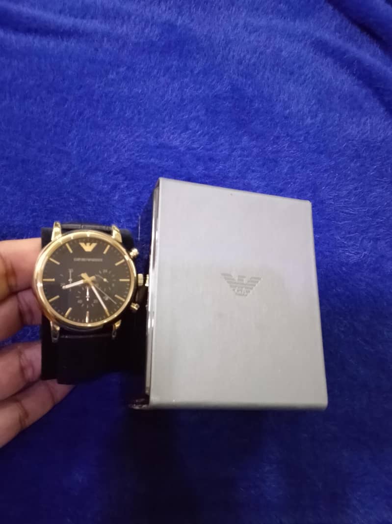 EMPORIO ARMANI

                                                            alt=