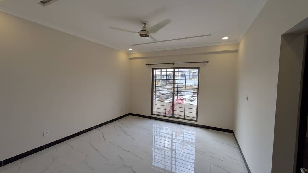 For Rent 4 Bed DD Flat Askari 6 Karachi Main Super Highway 3000 Square Feet

                                                            alt=