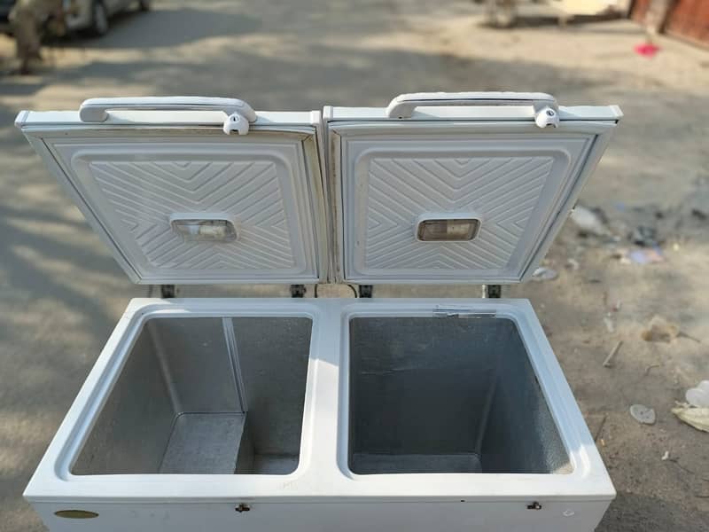 Waves D freezer Doubel door  Genuine (0306/4462/443) classset

                                                            alt=