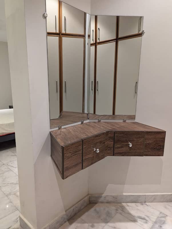 4bedroom seprate gate Lower Portion For Grabs In 14 Marla Islamabad