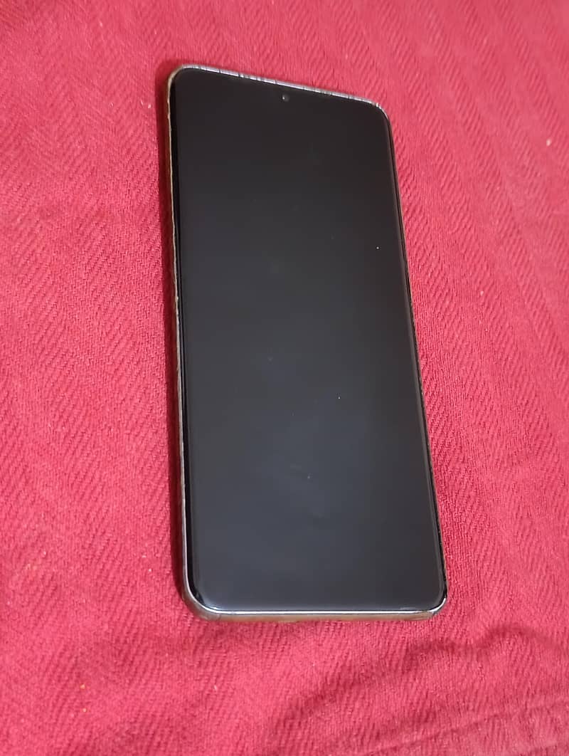 Samsung S 20

                                                            alt=