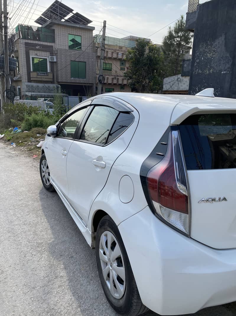 Toyota Aqua

                                                            alt=