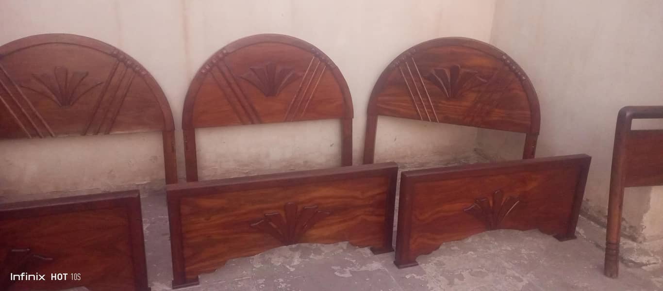 Double and Single

                                                            alt=