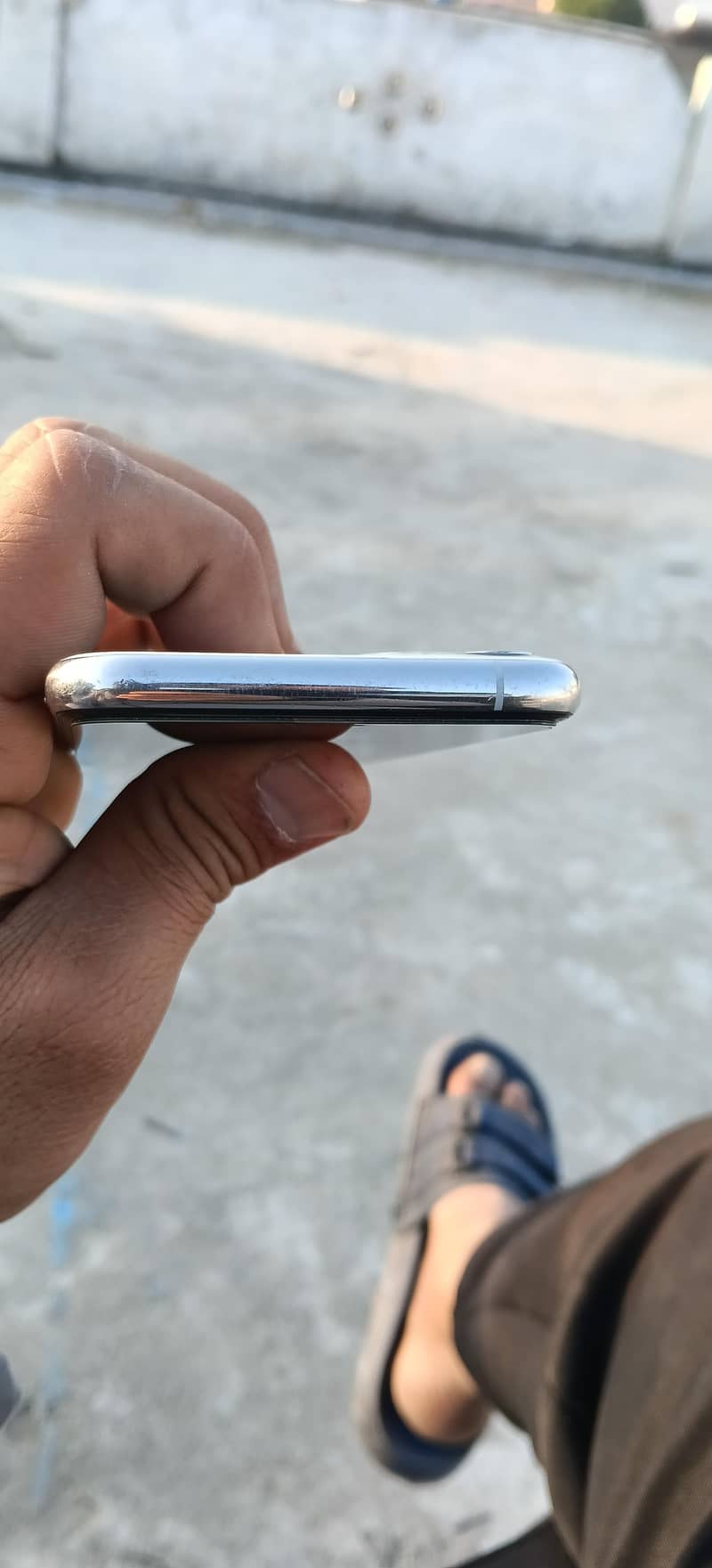 iphone 11 pro

                                                            alt=