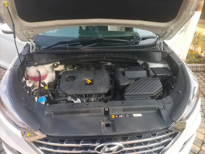 Hyundai Tucson FWD 2023 GLS Sport

                                                            alt=