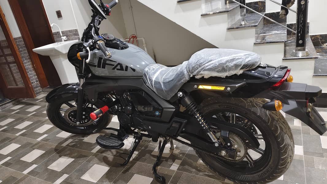 Lifan K19 2025 Efi dual disk brake, PPF he pori bike

                                                            alt=