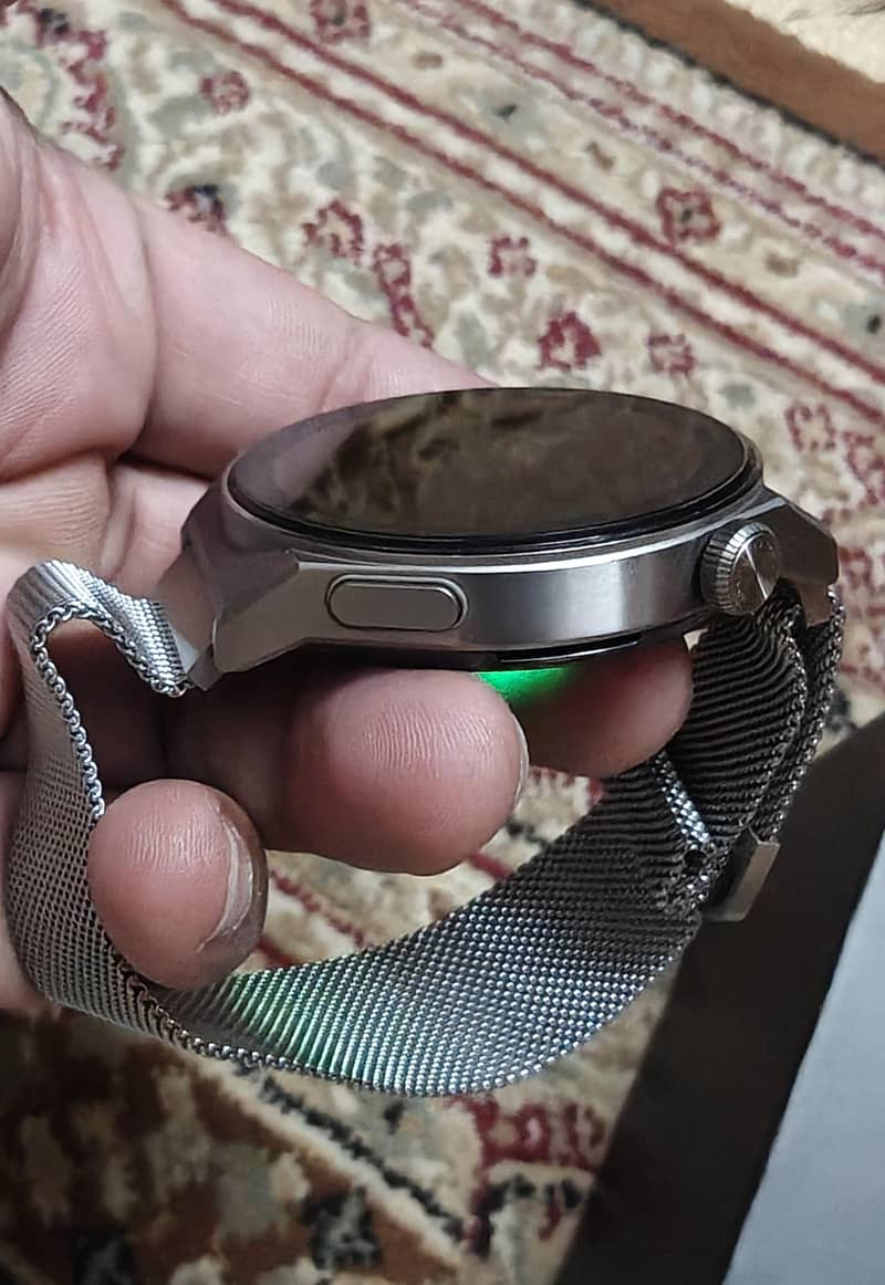 Huawei GT 3 Pro

                                                            alt=