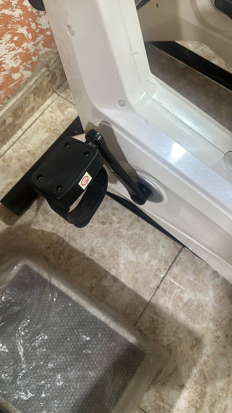 elliptical cycle /gym cycle in lahore/ commercial Exercise Bikes sale

                                                            alt=