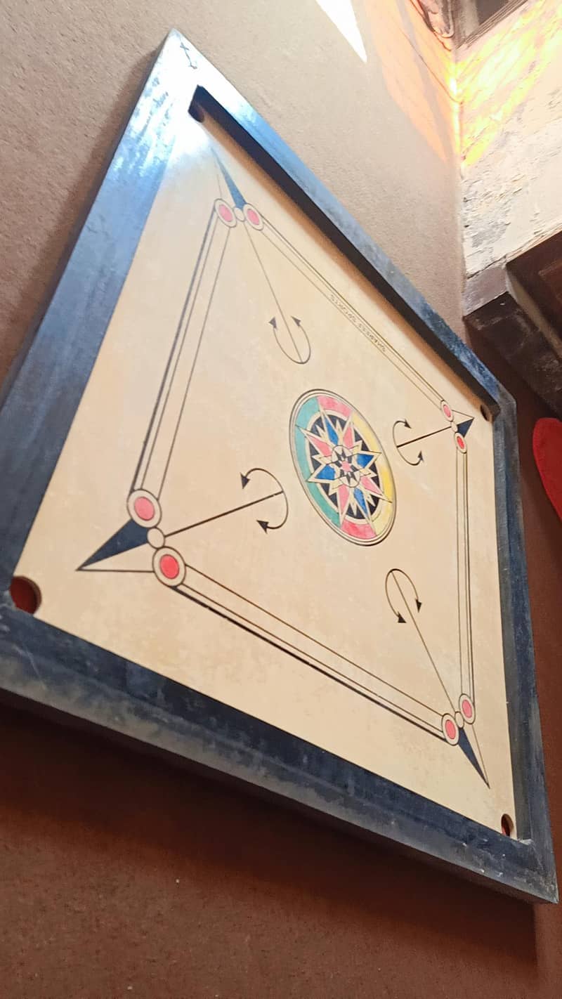 carrom board in good condition

                                                            alt=
